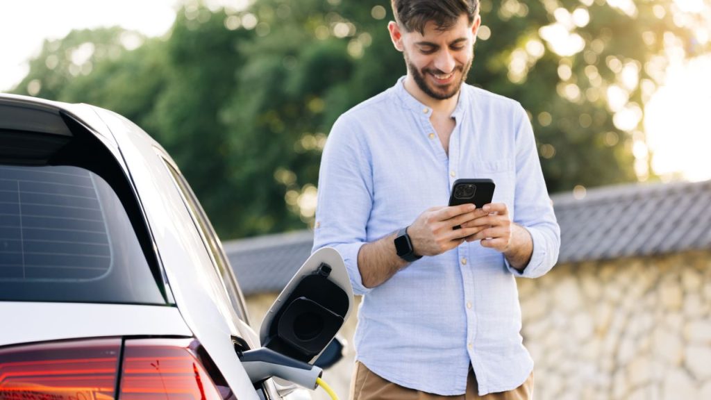 Utforska världen av elbilsladdning: Hemligheter, tips och standarder! "Utforska världen av elbilsladdning: Hemligheter, tips och standarder!"